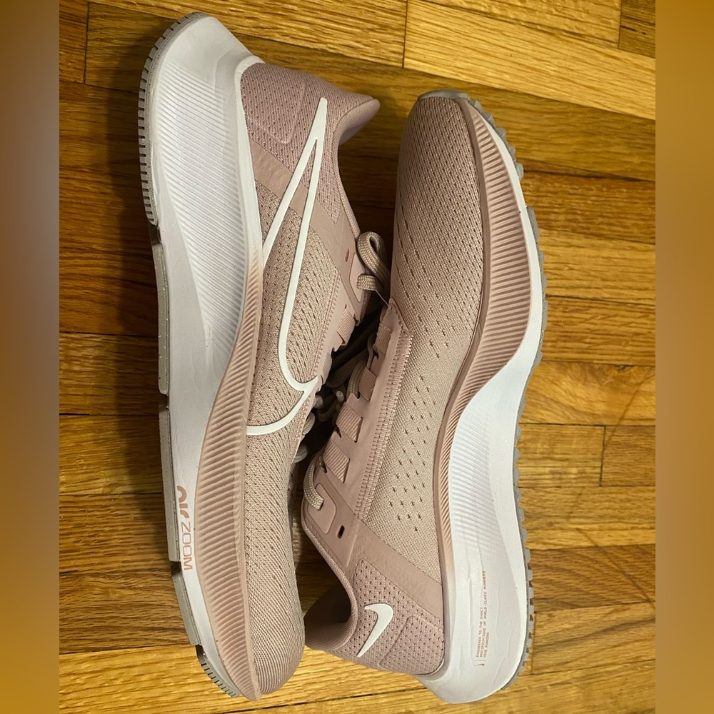 Nike air zoom running shoe light pink size 9